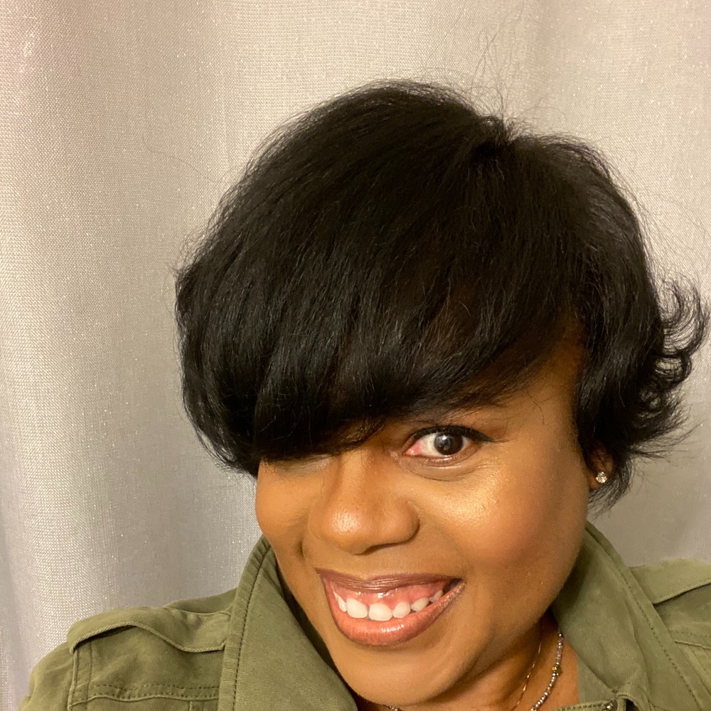 Meet your Posher, Vivian